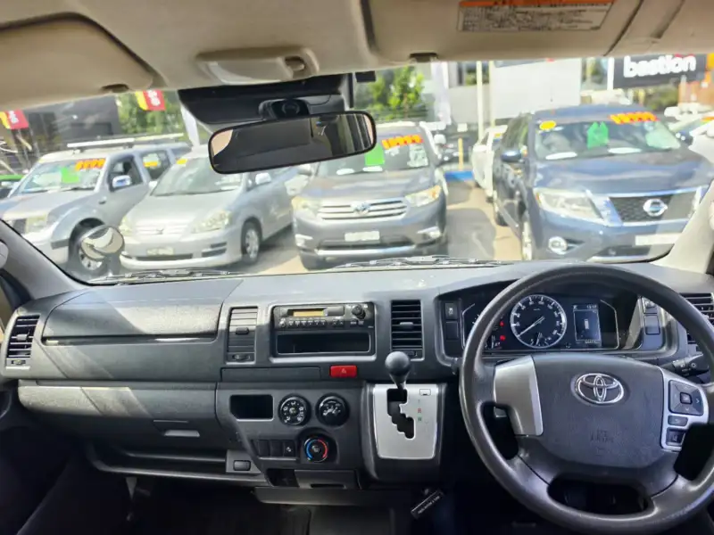 2020 TOYOTA HIACE, auto, low kilometers, $ 33999 Ready for work.