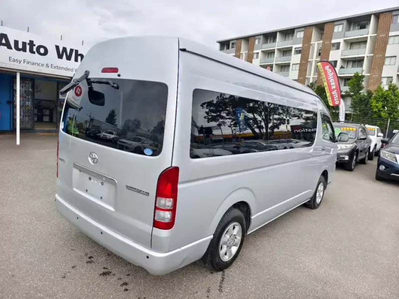 2013 TOYOTA Hiace, Commuter SLWB, high roof, wide body,10 seats, $ 31999 Ready for work.