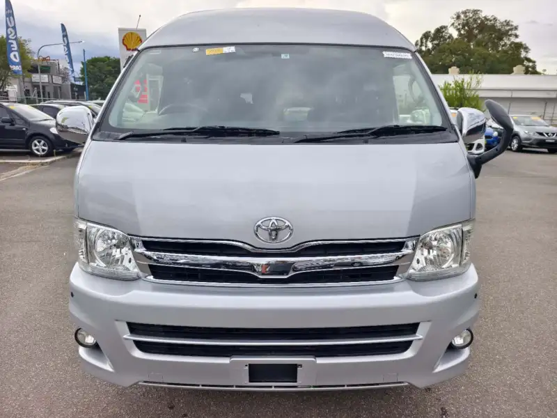 2013 TOYOTA Hiace, Commuter SLWB, high roof, wide body,10 seats, $ 31999 Ready for work.