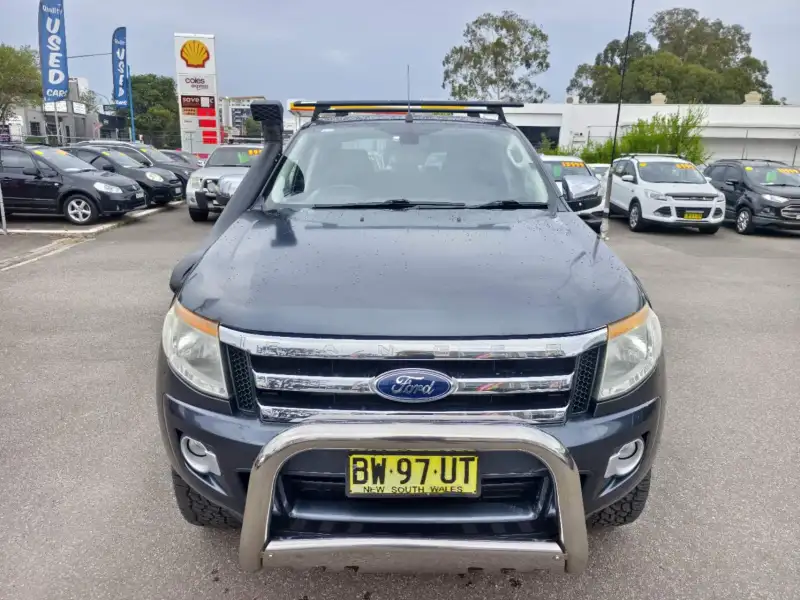 2013 FORD RANGER XLT 3.2 (4x4), Nice truck ! Well maintained ! $ 19999 Ready for work.