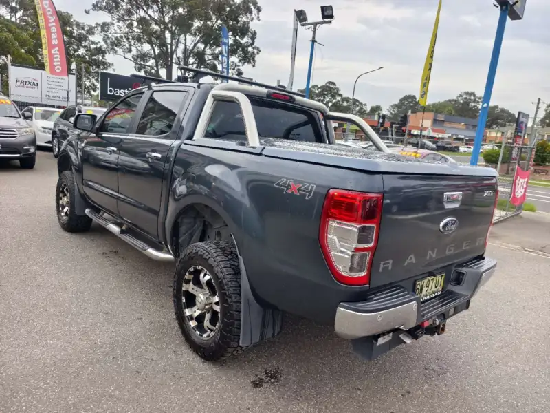 2013 FORD RANGER XLT 3.2 (4x4), Nice truck ! Well maintained ! $ 19999 Ready for work.