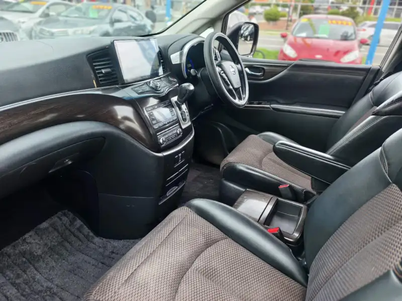 2010 NISSAN ELGRAND, Highway star, 7seats, well maintained, $ 15999