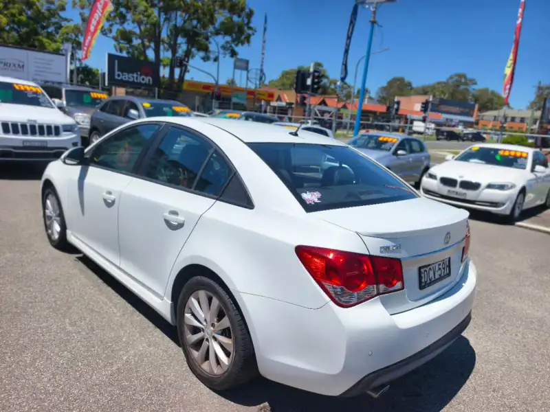 2015 HOLDEN CRUZE SRi, well maintained, low kilometers, $ 6999