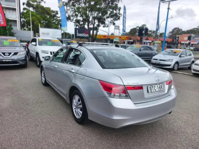 2010 HONDA ACCORD VTi, auto, low kilometers, $ 7999