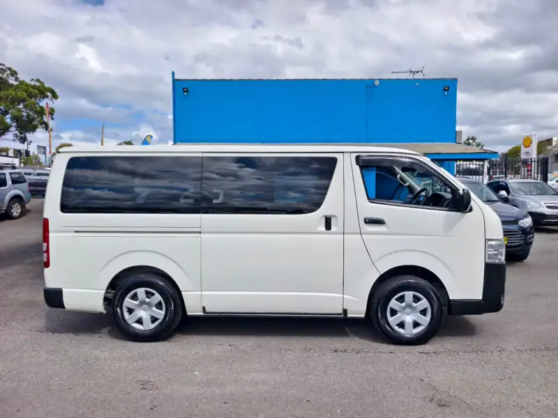 2019 TOYOTA HIACE, Turbo Diesel, 4WD, low kilometers, $ 34999 Ready for work.