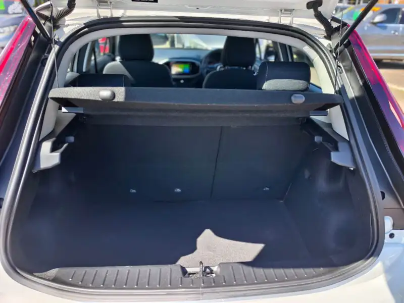 2020 MG MG3 AUTO CORE, auto, one owner, low kilometers, $ 12999