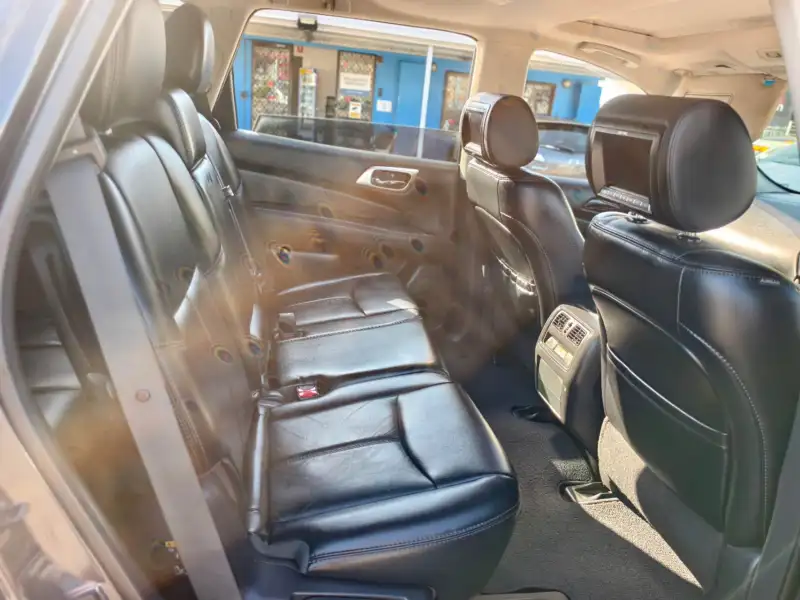 2015 NISSAN PATHFINDER ST-L OP (4x4), 7seats, Top of the range, well maintained, $10999