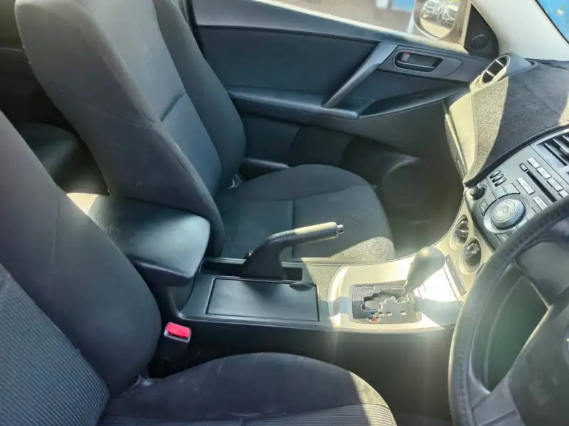 2010 MAZDA MAZDA3 NEO, auto, hatchback, well maintained, $ 8999