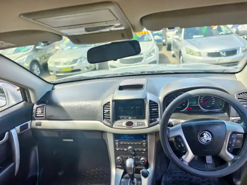 2015 HOLDEN CAPTIVA 7 seats, 98988km only, well maintained, $ 10999