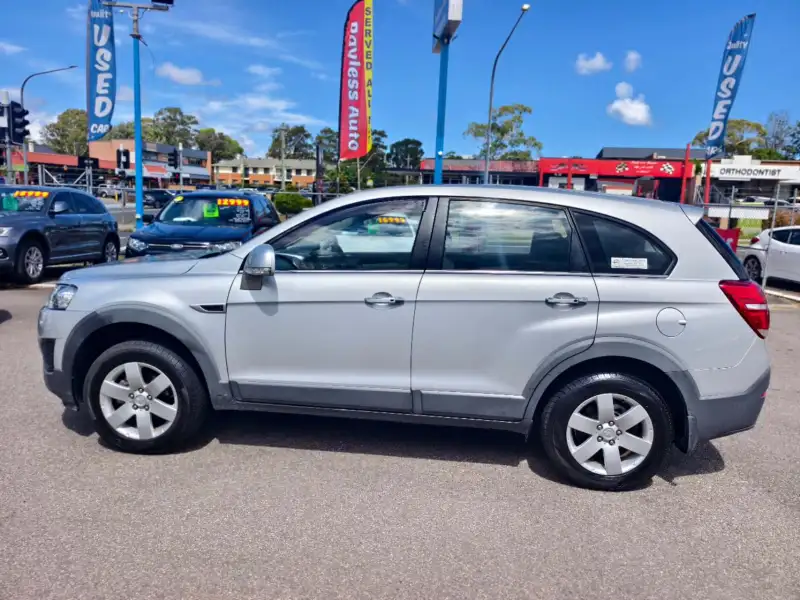 2015 HOLDEN CAPTIVA 7 seats, 98988km only, well maintained, $ 10999
