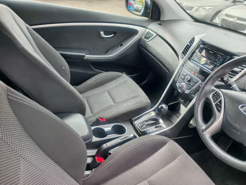 2013 HYUNDAI i30 SE, auto, low kilometers, $ 9999 On special