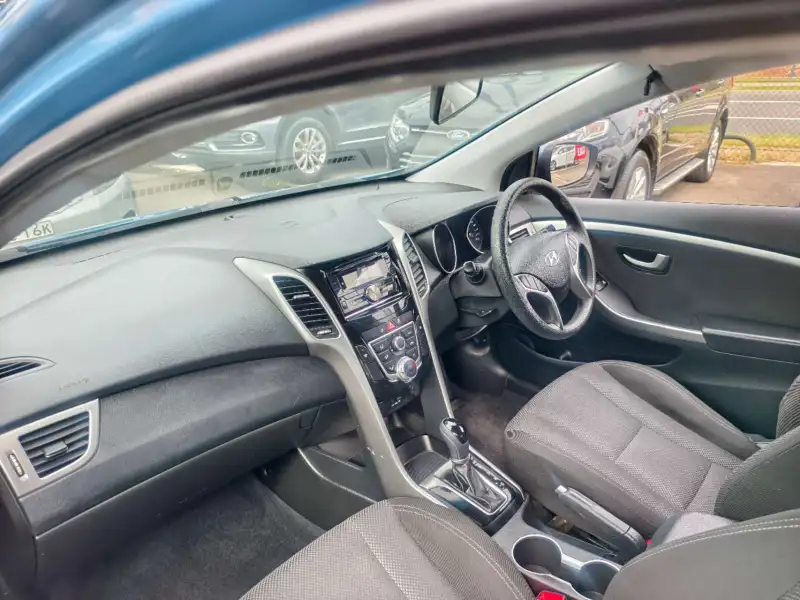 2013 HYUNDAI i30 SE, auto, low kilometers, $ 9999 On special
