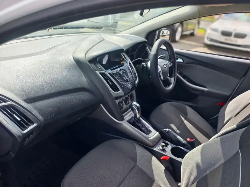 2012 FORD FOCUS TREND, auto, well maintained, $ 5999 Cheap reliable 1st car.
