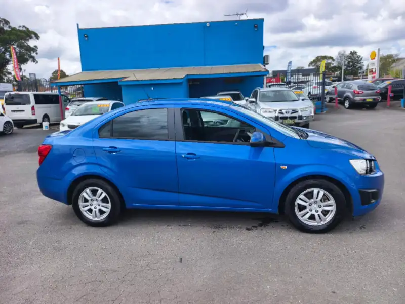 2012 HOLDEN BARINA -, low kilometers , $ 3999 Cheap reliable 1st car.