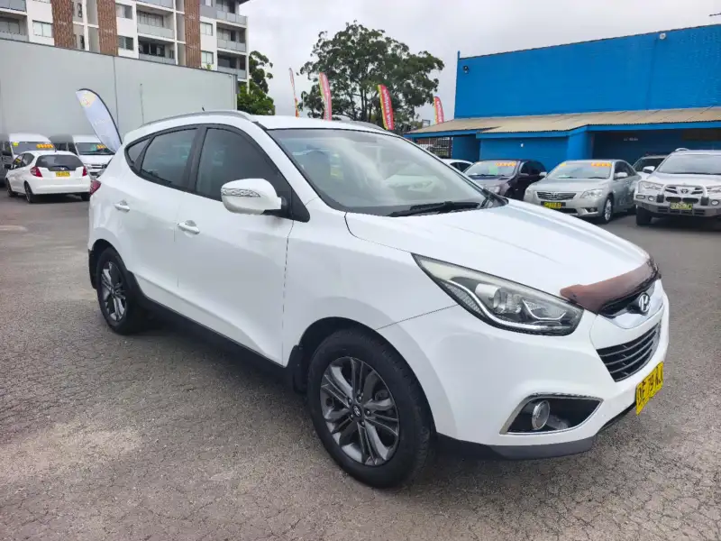 2015 HYUNDAI iX35 SE , auto, well maintained, $ 12999 Great coniditon !