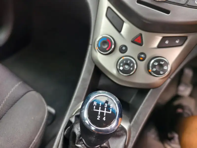 2012 HOLDEN BARINA -, low kilometers , $ 3999 Cheap reliable 1st car.