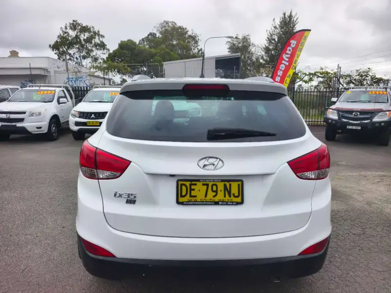 2015 HYUNDAI iX35 SE , auto, well maintained, $ 12999 Great coniditon !