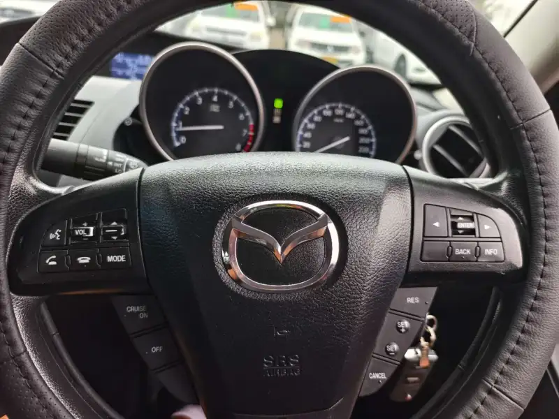 2013 MAZDA MAZDA3 NEO, auto, one owner, $9999 Great reliable 1st car.