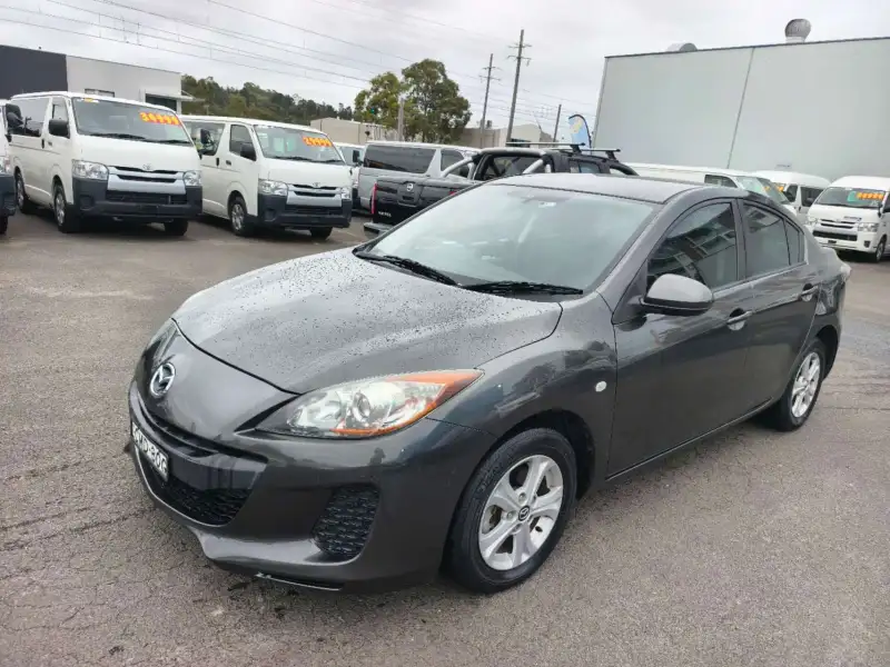 2013 MAZDA MAZDA3 NEO, auto, one owner, $9999 Great reliable 1st car.