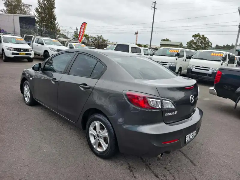 2013 MAZDA MAZDA3 NEO, auto, one owner, $9999 Great reliable 1st car.