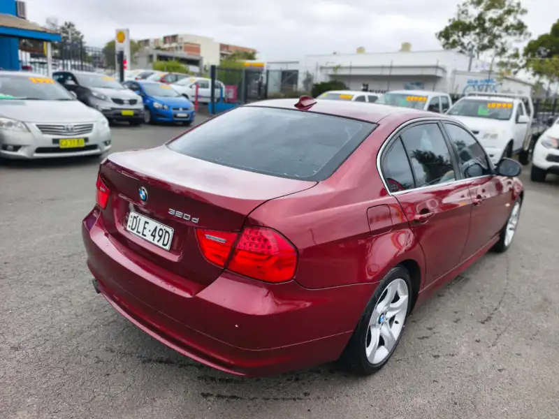 2011 BMW 3 20d LIFESTYLE, auto, well maintained, $ 7999 On special