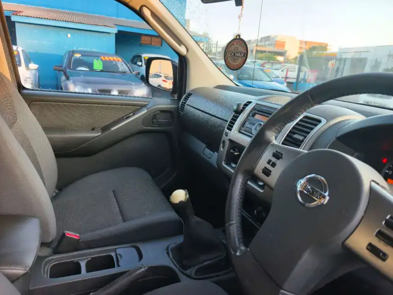 2010 NISSAN NAVARA ST (4x4), manaul, low kilometers, $ 12999 Ready for work.