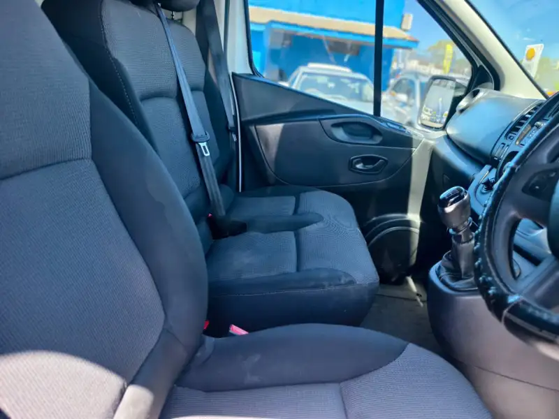 2020 RENAULT TRAFIC TRADER LIFE, well maintained, low kilometers, ready for work. $ 19999 On special