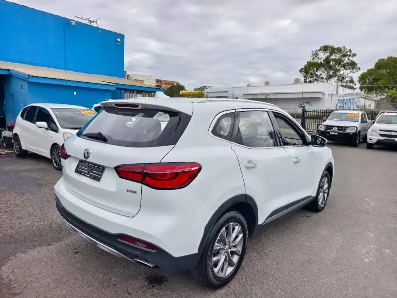 2022 MG HS VIBE, Under new car warranty! 61301km only, $ 17999