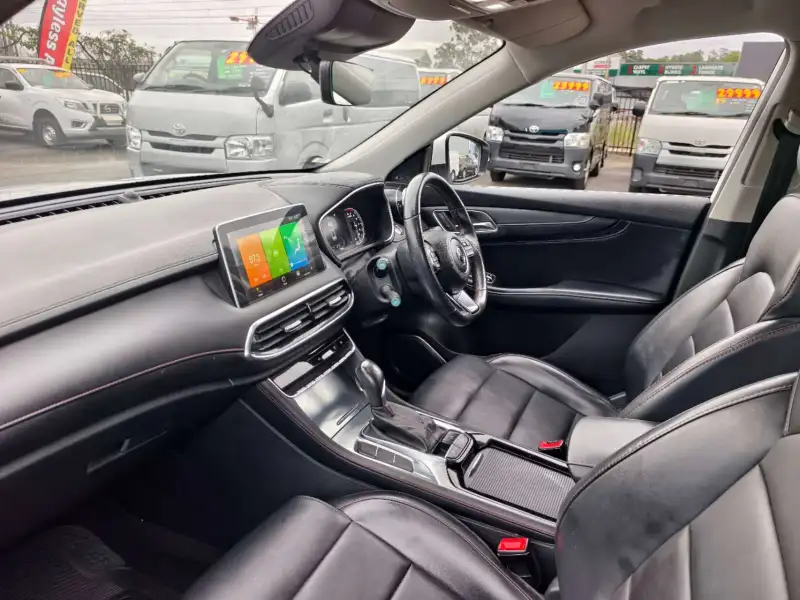 2022 MG HS VIBE, Under new car warranty! 61301km only, $ 17999