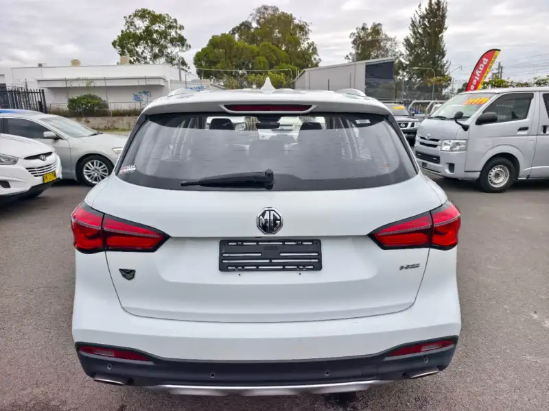 2022 MG HS VIBE, Under new car warranty! 61301km only, $ 17999