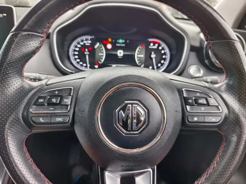 2022 MG HS VIBE, Under new car warranty! 61301km only, $ 17999