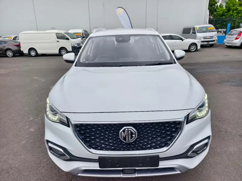 2022 MG HS VIBE, Under new car warranty! 61301km only, $ 17999