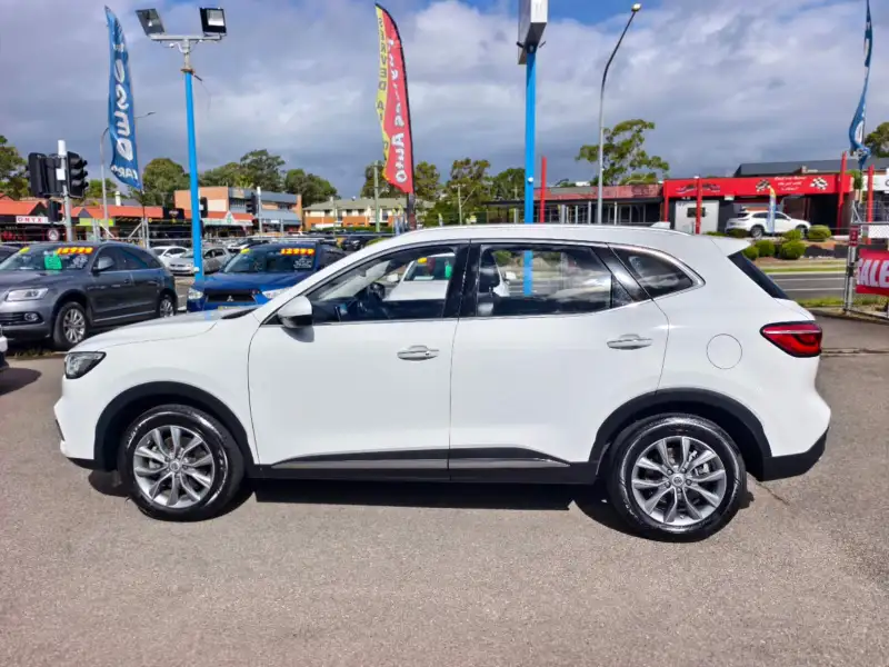 2023 MG HS VIBE, Under new car warranty! 52551km only, $ 19999