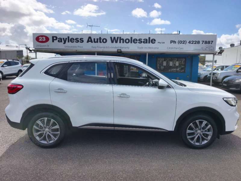 2023 MG HS VIBE, Under new car warranty! 52551km only, $ 19999