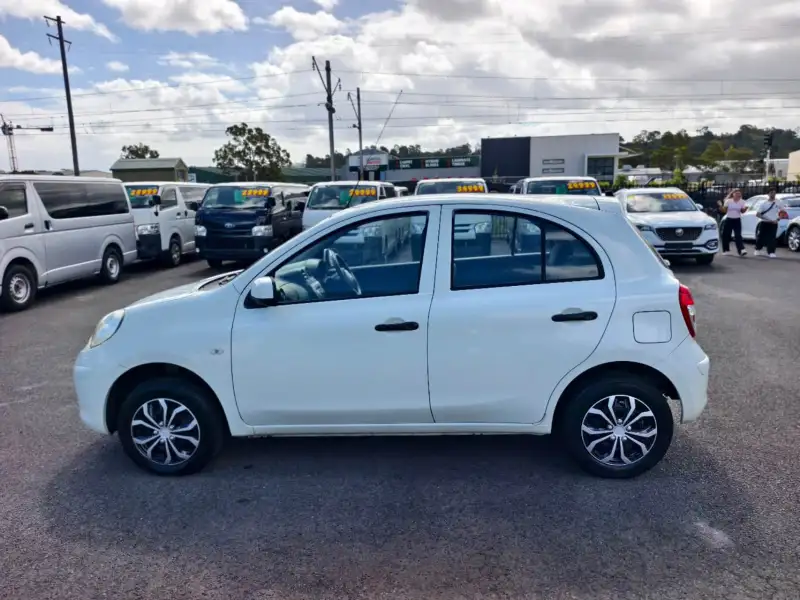 2011 NISSAN MICRA ST, only 71199km, well maintained, $ 6999 Cheap reliable 1st car.