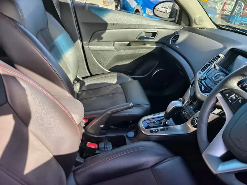 2016 HOLDEN CRUZE SRi Z-SERIES, One owner, well maitained, $ 8999