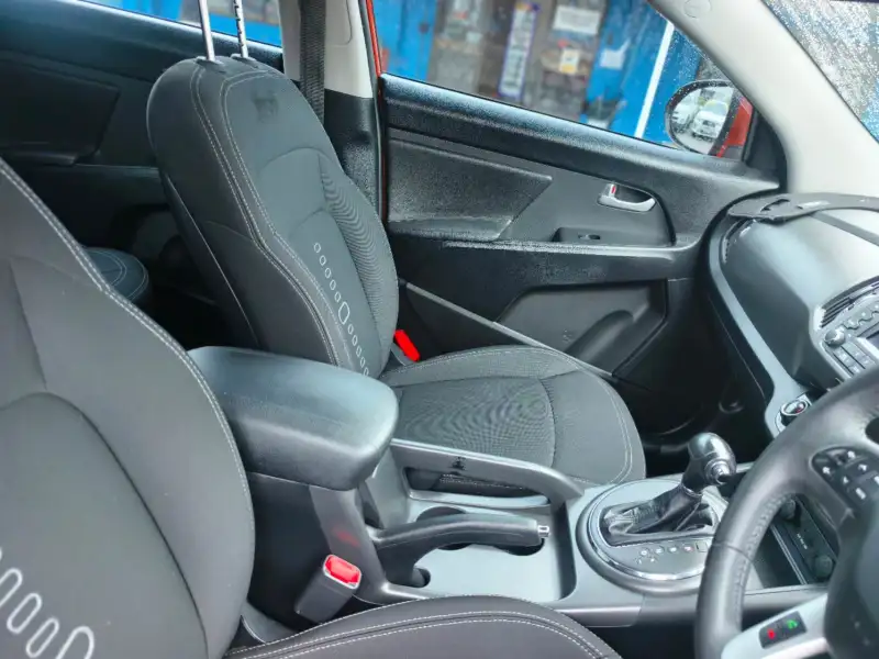 2011 KIA SPORTAGE SLi (AWD), auto, well maintained, $ 9999 Great condition.