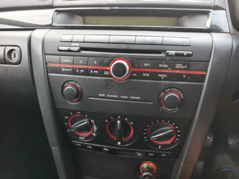 2006 MAZDA MAZDA3 MAXX SPORT, manual, well maintained, $ 4999