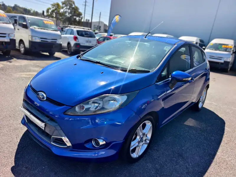 2011 FORD FIESTA ZETEC, auto, low kilometers, $ 7999