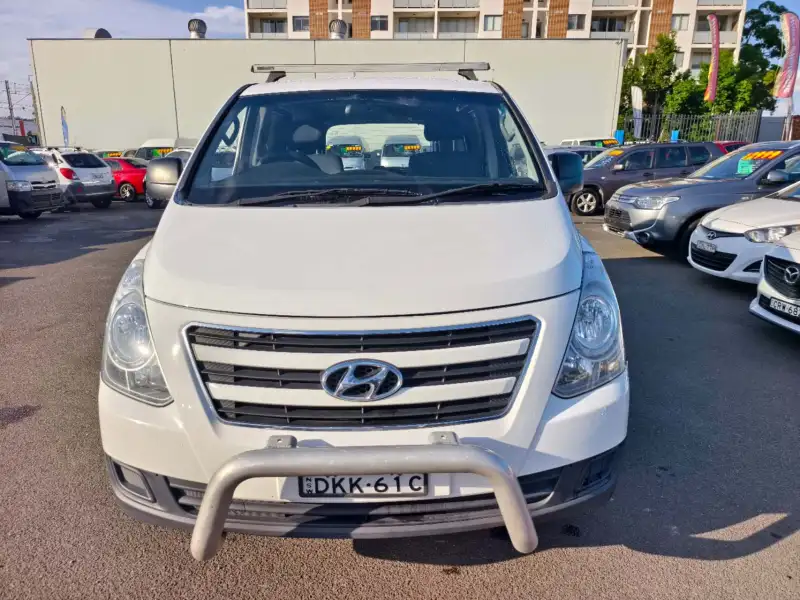 2016 HYUNDAI iLOAD 3S LIFTBACK, manual, petrol ! Better one! Ready for work !