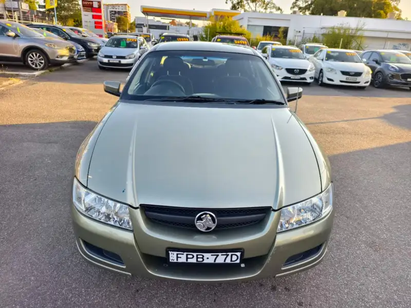 2006 HOLDEN COMMODORE ACCLAIM, Sporty, auto, low kilometers, $ 6650