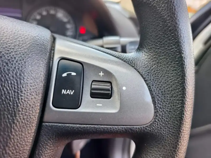 2011 HOLDEN COMMODORE OMEGA, wagon, well maintained, $ 6999