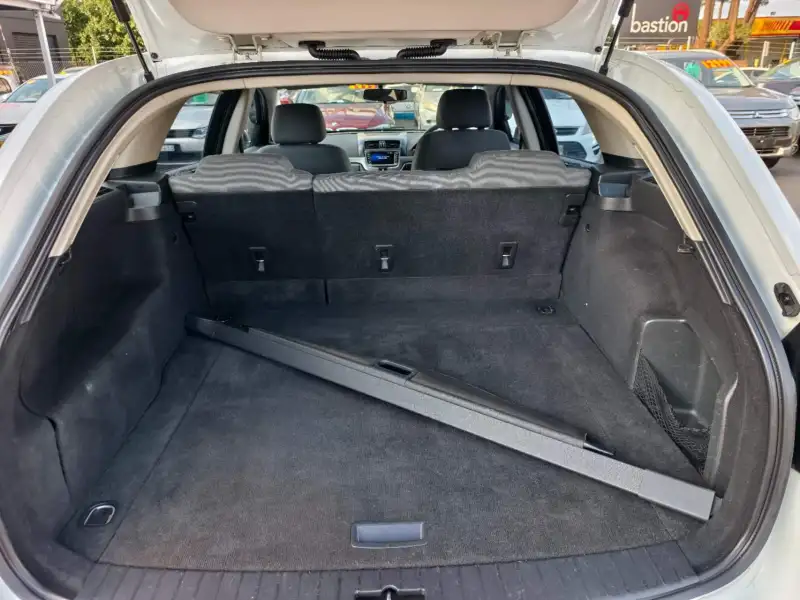 2011 HOLDEN COMMODORE OMEGA, wagon, well maintained, $ 6999