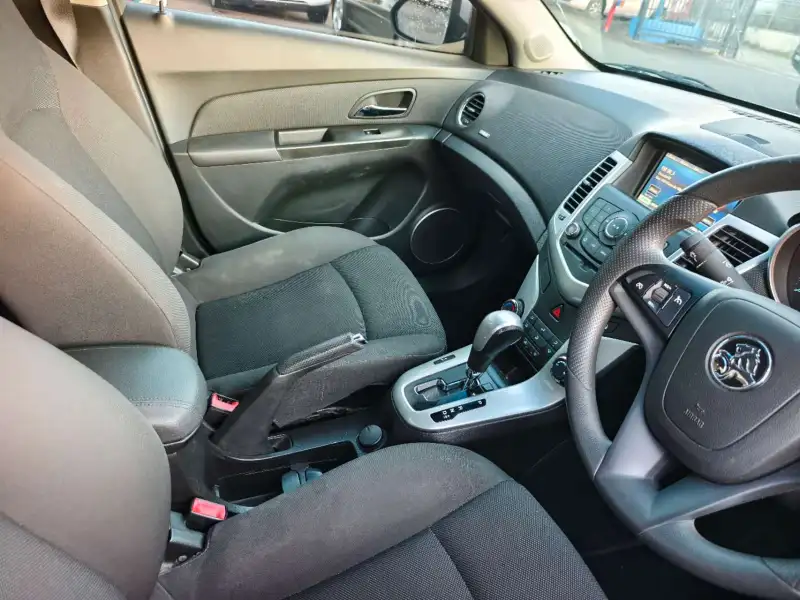 2013 HOLDEN CRUZE CD EQUIPE, auto, low kilometers, well maintained, $ 6999