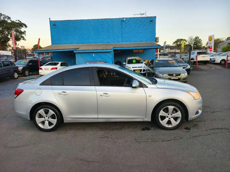 2013 HOLDEN CRUZE CD EQUIPE, auto, low kilometers, well maintained, $ 6999