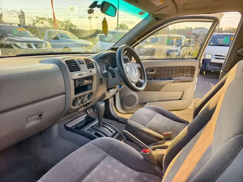 2004 HOLDEN RODEO LT, auto, Rego to 07/02/2026! Ready for work. $ 6999