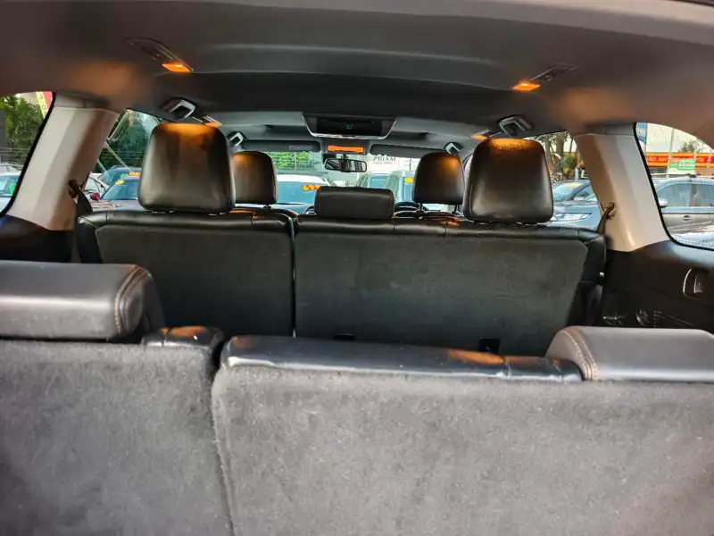 2015 TOYOTA KLUGER GRANDE , 7 seats, top of the range, $ 21999