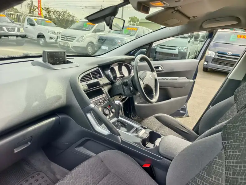 2015 PEUGEOT 3008 ACTIVE 2.0 HDi, only 65699km, drives like new! $ 12999 On special