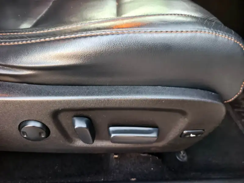 2015 TOYOTA KLUGER GRANDE , 7 seats, top of the range, $ 21999
