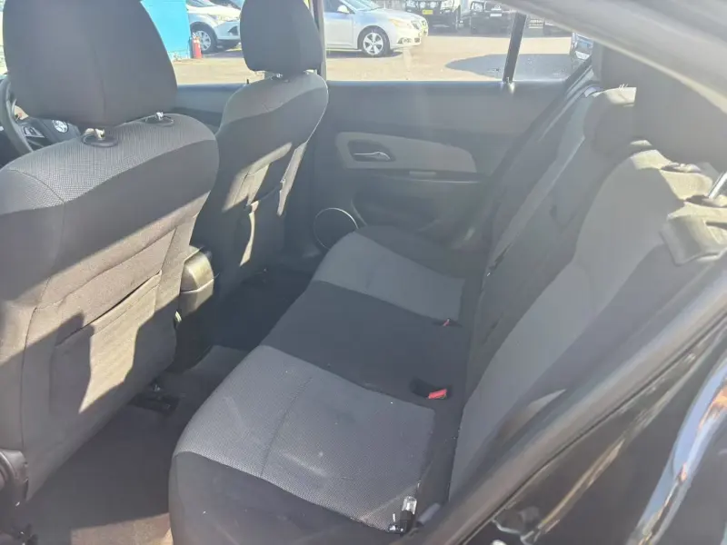 2010 HOLDEN CRUZE CD, auto, low kilometers, $ 3999